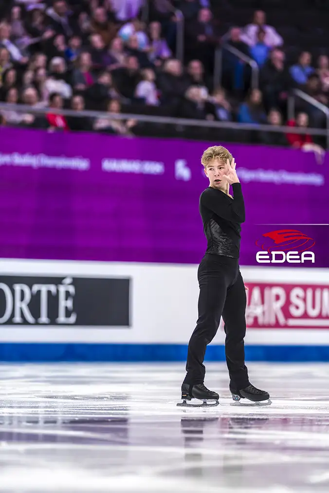 Ice Gallery Skates U.S.